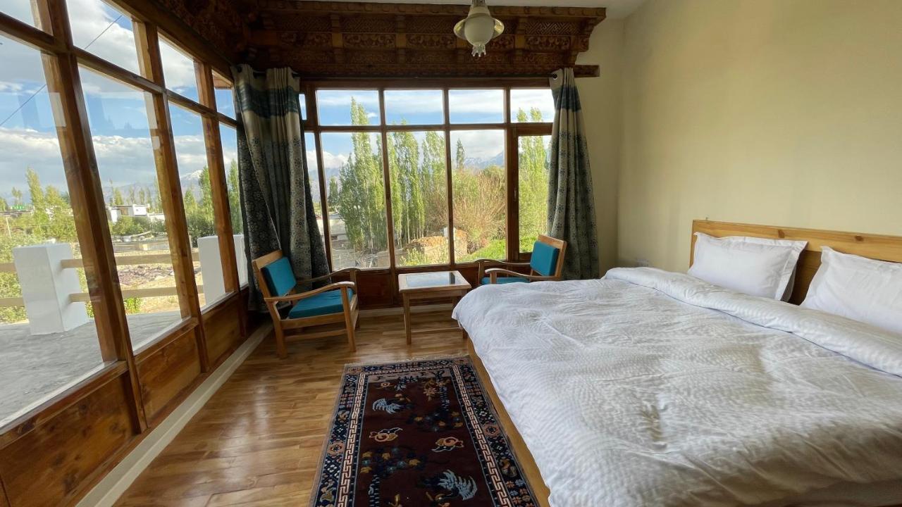 The Willow House Leh Bagian luar foto