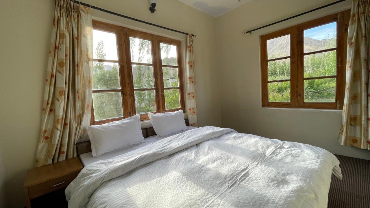 The Willow House Leh Bagian luar foto