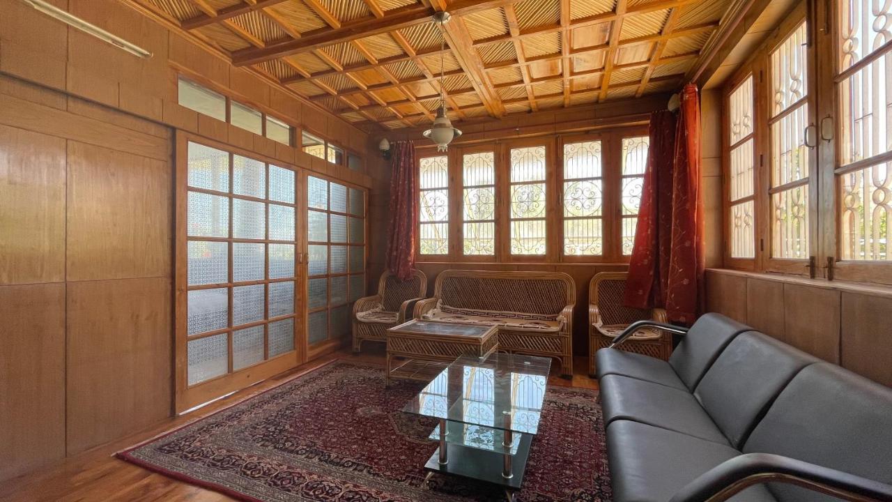 The Willow House Leh Bagian luar foto