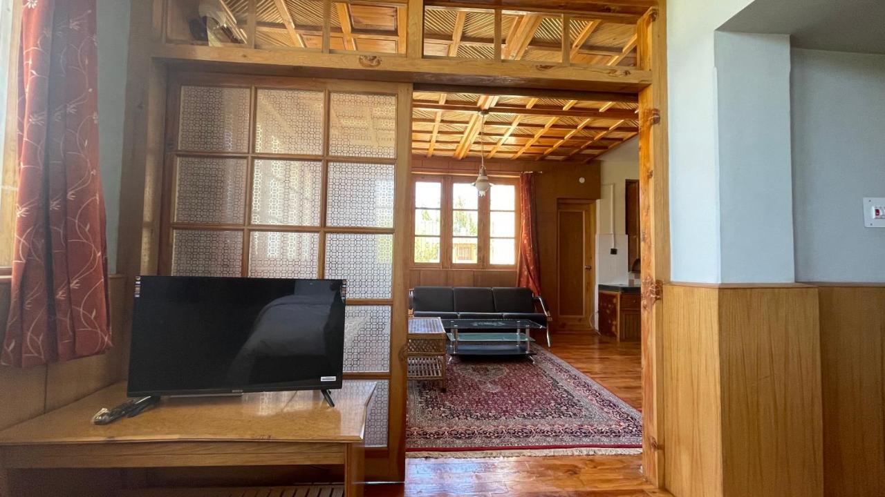 The Willow House Leh Bagian luar foto