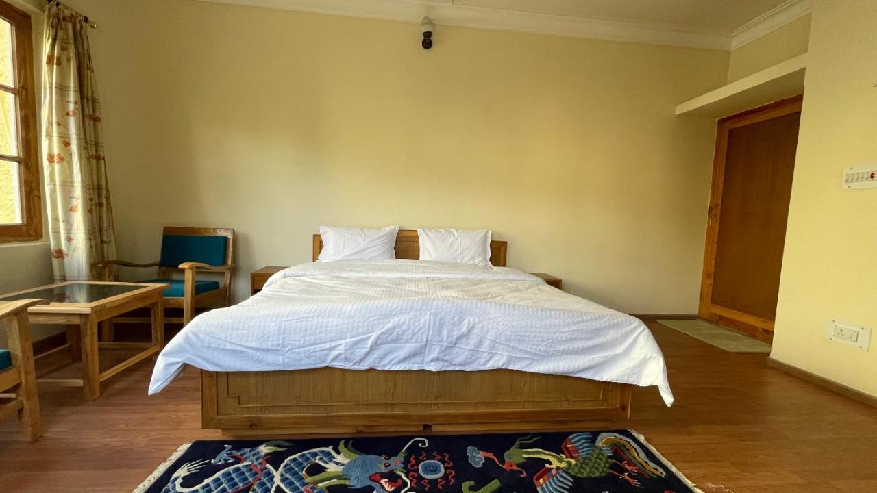 The Willow House Leh Bagian luar foto