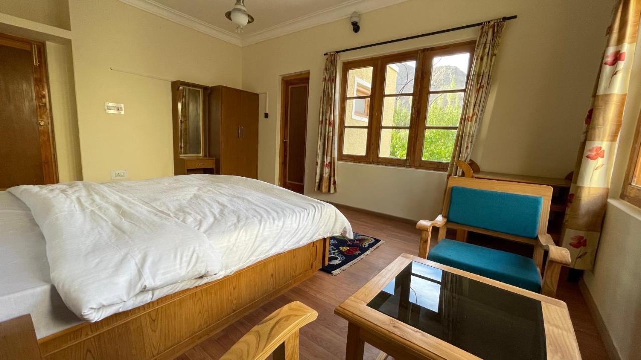 The Willow House Leh Bagian luar foto