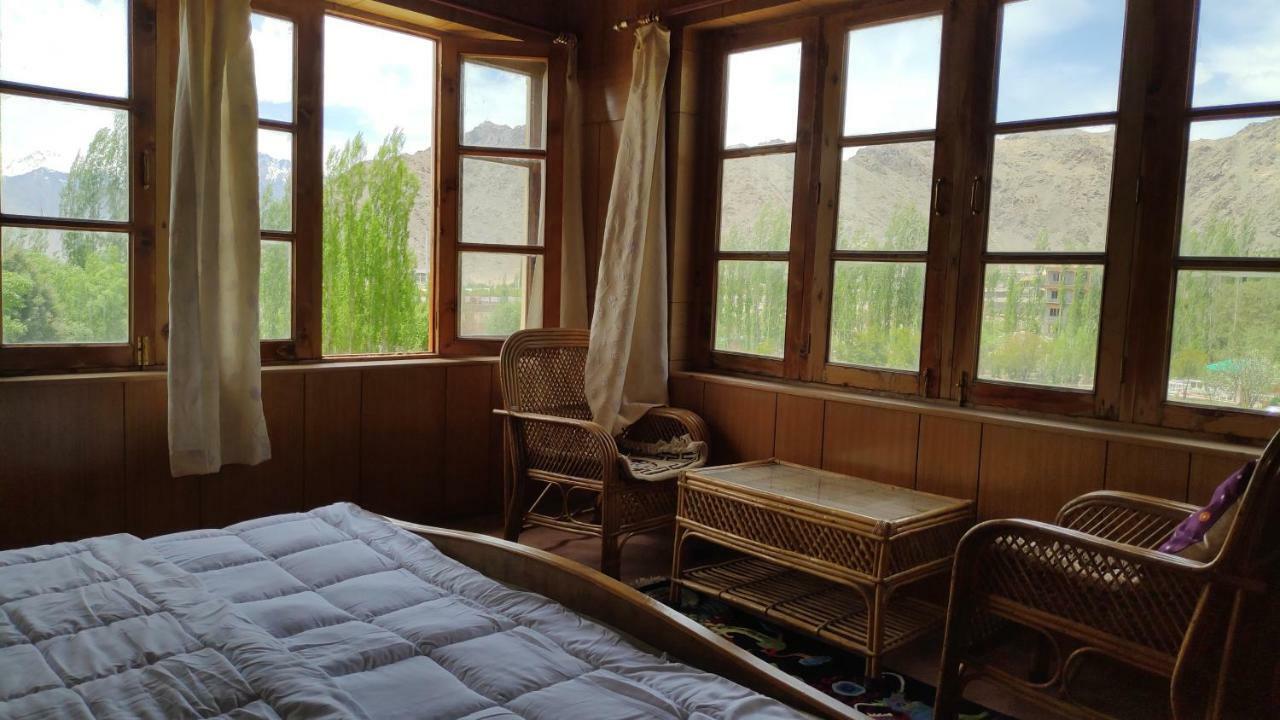 The Willow House Leh Bagian luar foto