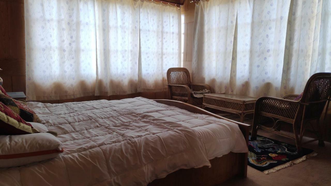 The Willow House Leh Bagian luar foto